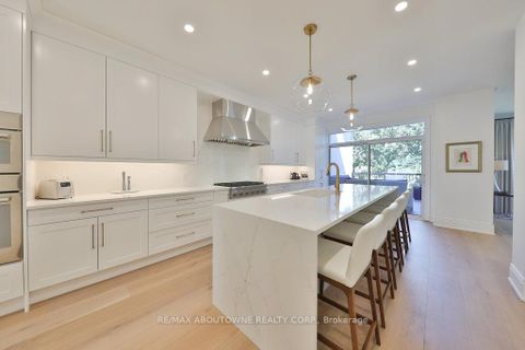 Photo 11 at 30 - 2400 Neyagawa Boulevard, RO River Oaks, Oakville