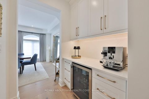 Photo 13 at 30 - 2400 Neyagawa Boulevard, RO River Oaks, Oakville