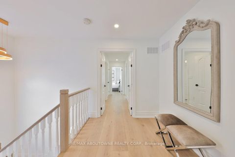 Photo 32 at 30 - 2400 Neyagawa Boulevard, RO River Oaks, Oakville