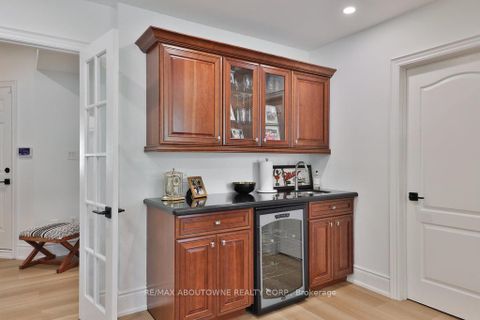Photo 42 at 30 - 2400 Neyagawa Boulevard, RO River Oaks, Oakville