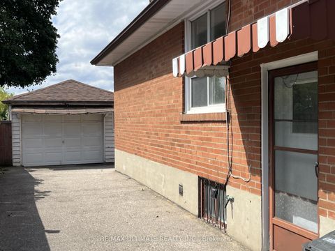 Photo 2 at 96 Benjamin Boulevard, Kennedy Park, Toronto