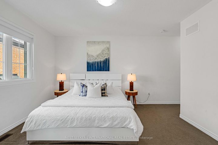 Photo 15 at 125 Lacrosse Trail, Kleinburg, Vaughan