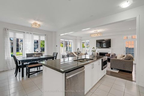 Photo 10 at 125 Lacrosse Trail, Kleinburg, Vaughan