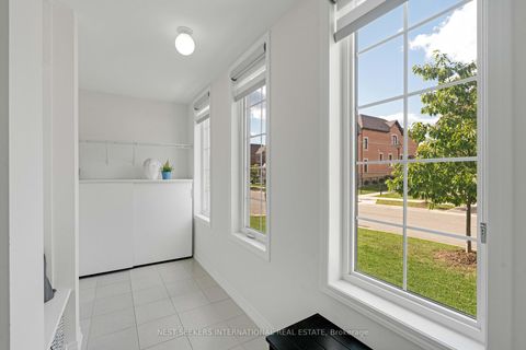 Photo 13 at 125 Lacrosse Trail, Kleinburg, Vaughan