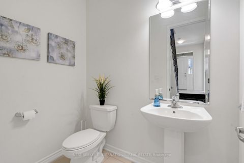Photo 14 at 125 Lacrosse Trail, Kleinburg, Vaughan