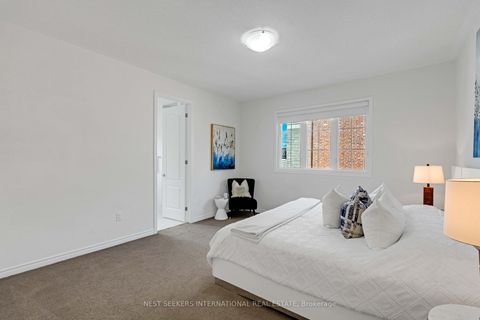 Photo 16 at 125 Lacrosse Trail, Kleinburg, Vaughan