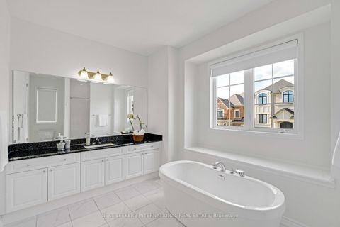 Photo 17 at 125 Lacrosse Trail, Kleinburg, Vaughan