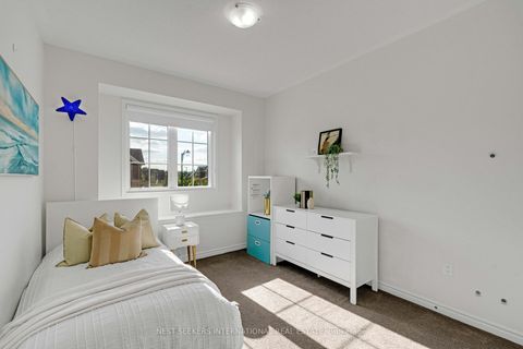 Photo 19 at 125 Lacrosse Trail, Kleinburg, Vaughan