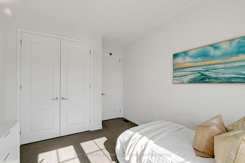 Photo 21 at 125 Lacrosse Trail, Kleinburg, Vaughan