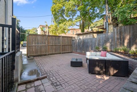 Photo 18 at 371 Howland Avenue, Casa Loma, Toronto