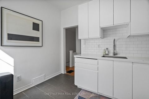 Photo 25 at 371 Howland Avenue, Casa Loma, Toronto