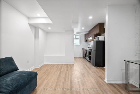 Photo 36 at 371 Howland Avenue, Casa Loma, Toronto