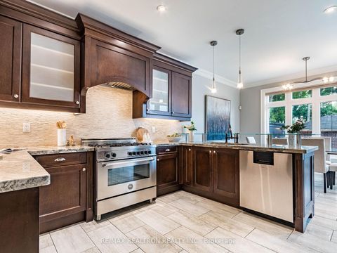 Photo 12 at 154 Glen Park Avenue, Lawrence, Toronto