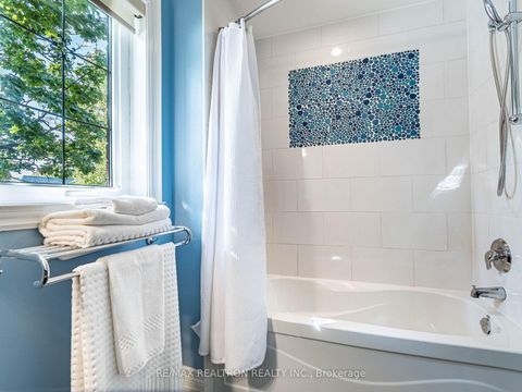 Photo 34 at 154 Glen Park Avenue, Lawrence, Toronto