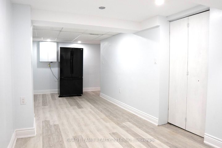 Photo 25 at 42 Lynnford Drive, City Centre West, Toronto