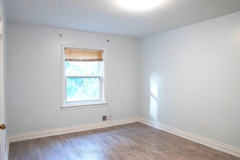 Photo 14 at 42 Lynnford Drive, City Centre West, Toronto