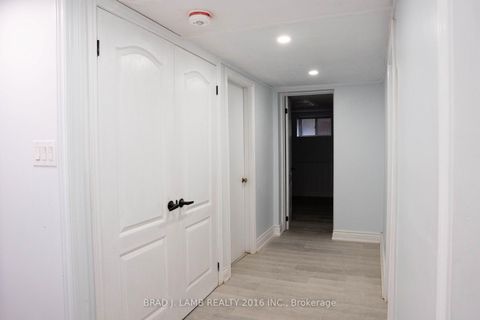Photo 23 at 42 Lynnford Drive, City Centre West, Toronto
