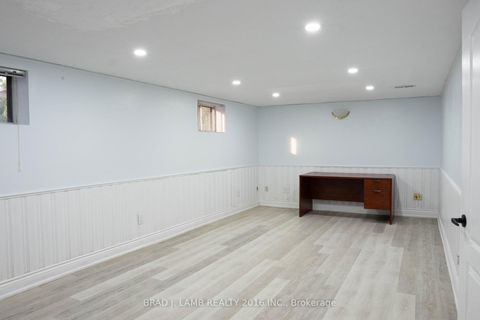 Photo 35 at 42 Lynnford Drive, City Centre West, Toronto