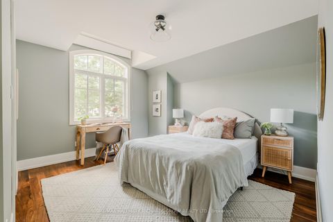 Photo 22 at 6 Leonard Circle, The Beaches, Toronto