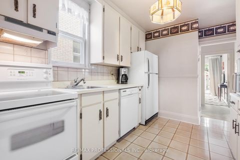 Photo 12 at 212 Douglas Avenue, Lawrence Park North, Toronto