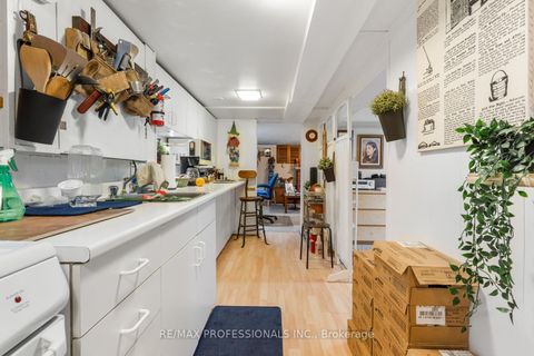 Photo 17 at 212 Douglas Avenue, Lawrence Park North, Toronto