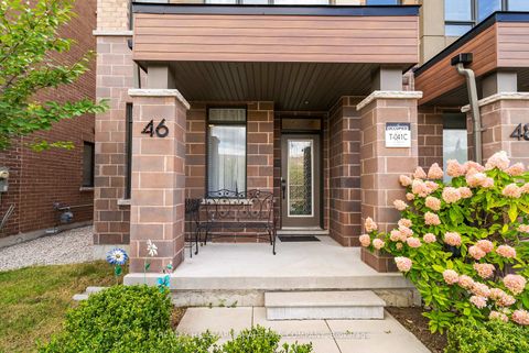 Photo 2 at 46 Troon Avenue, Rural Vaughan, Vaughan