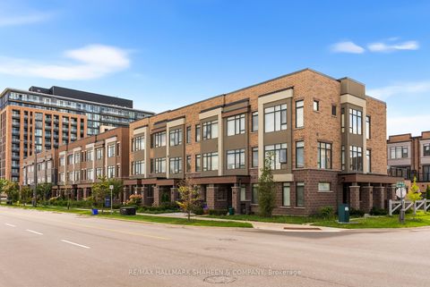 Photo 4 at 46 Troon Avenue, Rural Vaughan, Vaughan