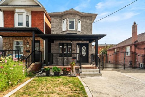 Photo 0 at 197 Lambton Avenue, Smythe, Toronto