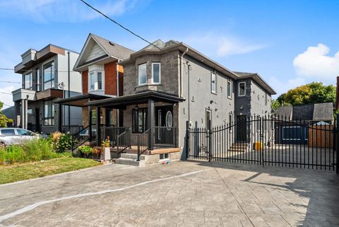 Photo 3 at 197 Lambton Avenue, Smythe, Toronto