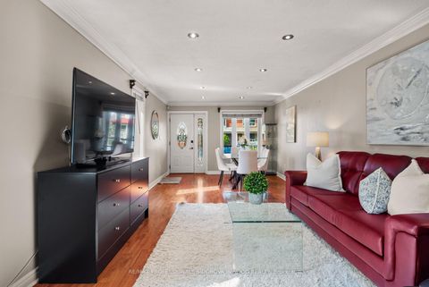 Photo 7 at 197 Lambton Avenue, Smythe, Toronto