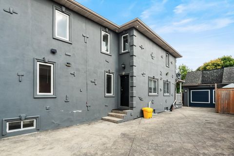 Photo 31 at 197 Lambton Avenue, Smythe, Toronto