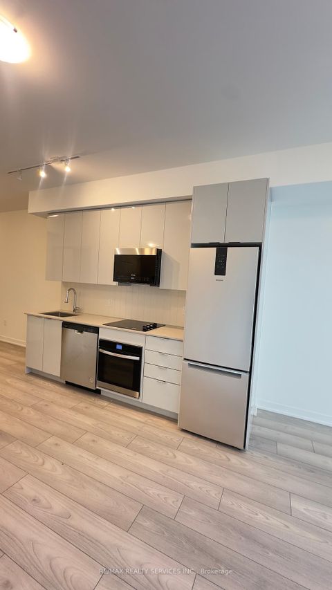 Photo 2 at 911 - 474 Caldari Rd Road, Concord, Vaughan