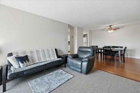 Photo 16 at 1634 - 1480 Pilgrims Way, GA Glen Abbey, Oakville
