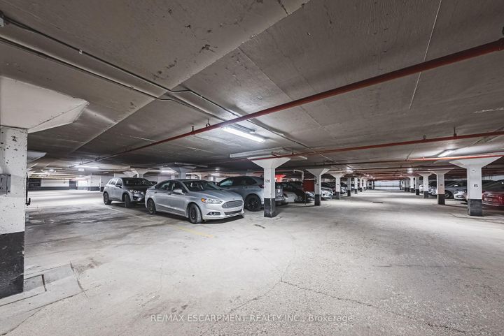 Photo 32 at 1403 - 2055 UPPER MIDDLE Road, Brant Hills, Burlington