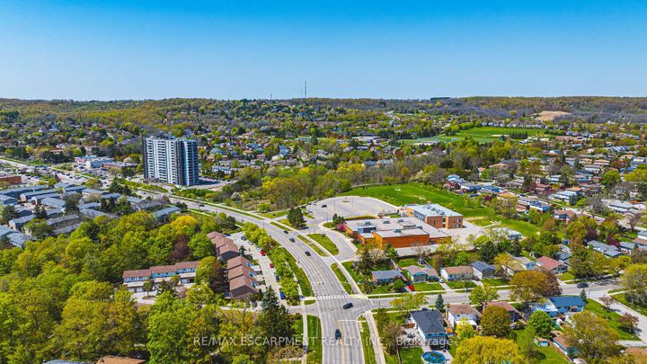 Photo 37 at 1403 - 2055 UPPER MIDDLE Road, Brant Hills, Burlington