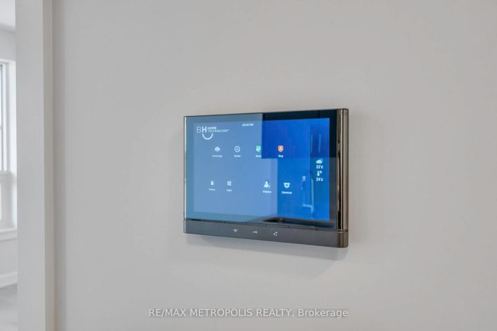 Photo 3 at 515 - 3220 William Coltson Avenue, JM Joshua Meadows, Oakville