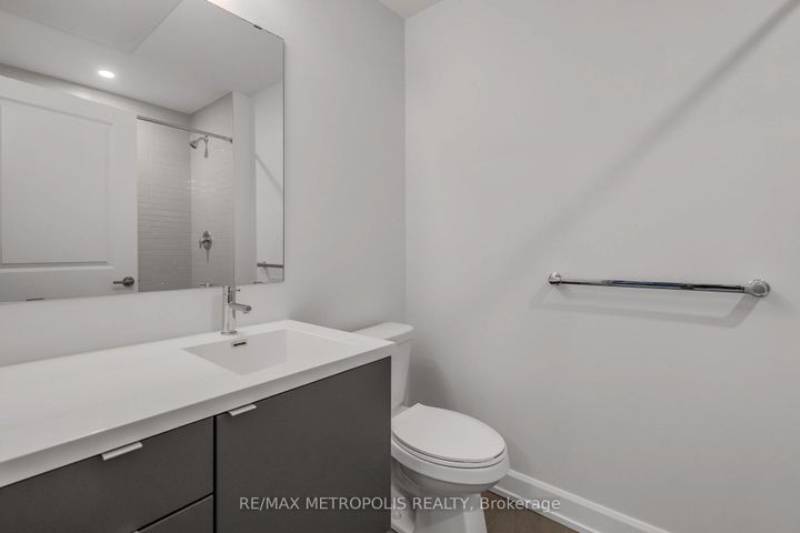 Photo 5 at 515 - 3220 William Coltson Avenue, JM Joshua Meadows, Oakville