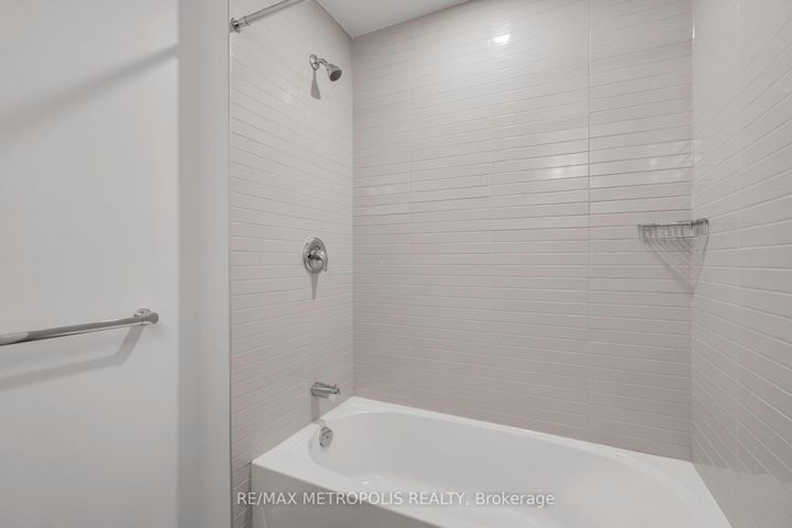 Photo 6 at 515 - 3220 William Coltson Avenue, JM Joshua Meadows, Oakville