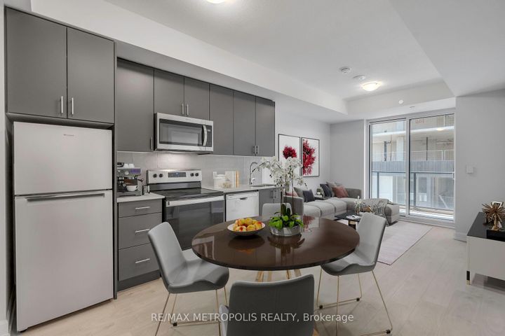 Photo 7 at 515 - 3220 William Coltson Avenue, JM Joshua Meadows, Oakville