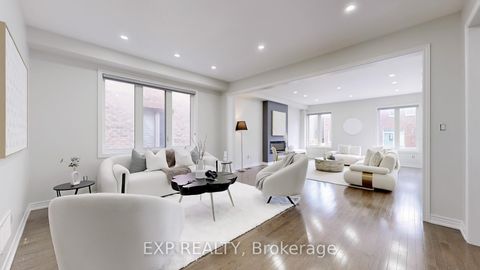 Photo 4 at 552 Mactier Drive S, Kleinburg, Vaughan