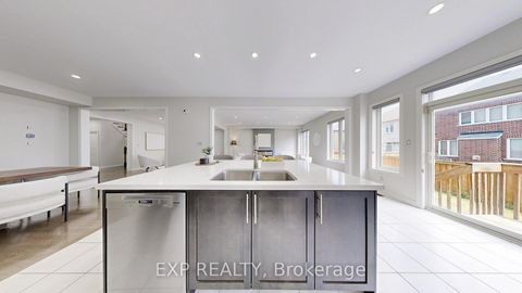 Photo 14 at 552 Mactier Drive S, Kleinburg, Vaughan