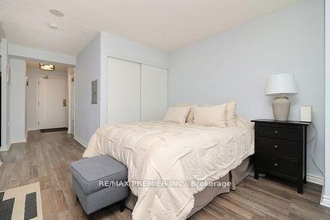 Photo 4 at 721 - 650 Lawrence Avenue, Lawrence, Toronto