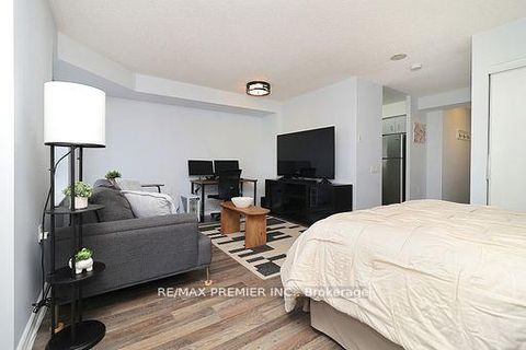 Photo 5 at 721 - 650 Lawrence Avenue, Lawrence, Toronto