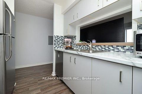 Photo 12 at 721 - 650 Lawrence Avenue, Lawrence, Toronto
