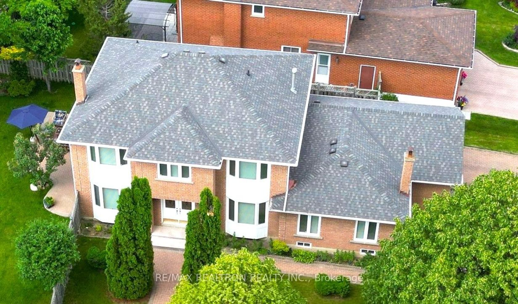 2 Glenhurst Road, Doncrest, Richmond Hill 