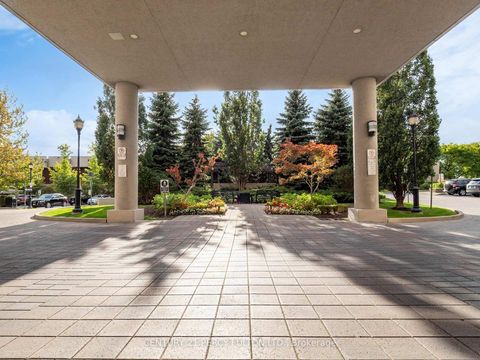 Photo 3 at 702 - 135 Wynford Drive, Don Mills, Toronto