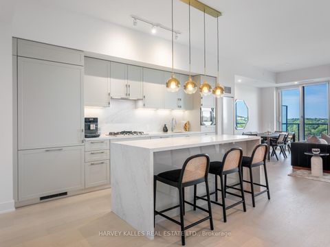 Photo 7 at 1003 - 8 Manor Road W, Eglinton, Toronto