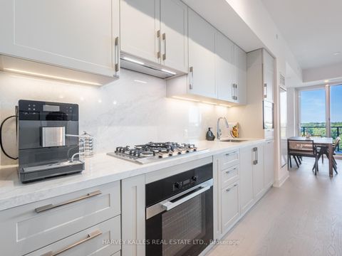 Photo 12 at 1003 - 8 Manor Road W, Eglinton, Toronto