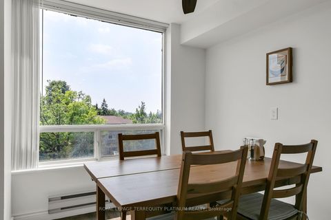Photo 6 at 413 - 175 Cedar Avenue, Harding, Richmond Hill