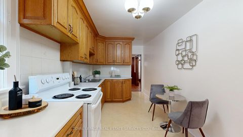 Photo 15 at 22 Elora Road, Bloor West Village, Toronto